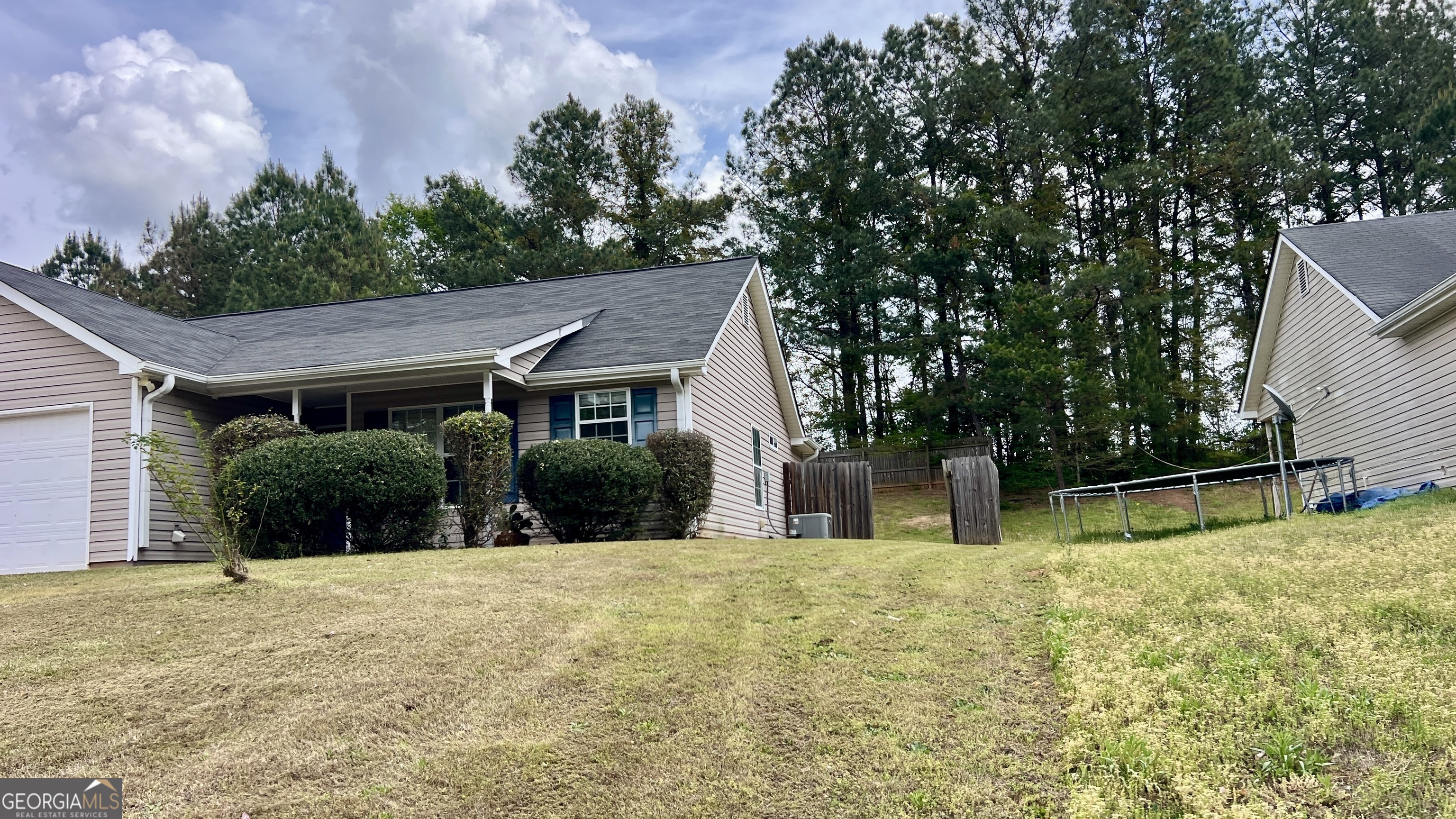 195 Creekside DR