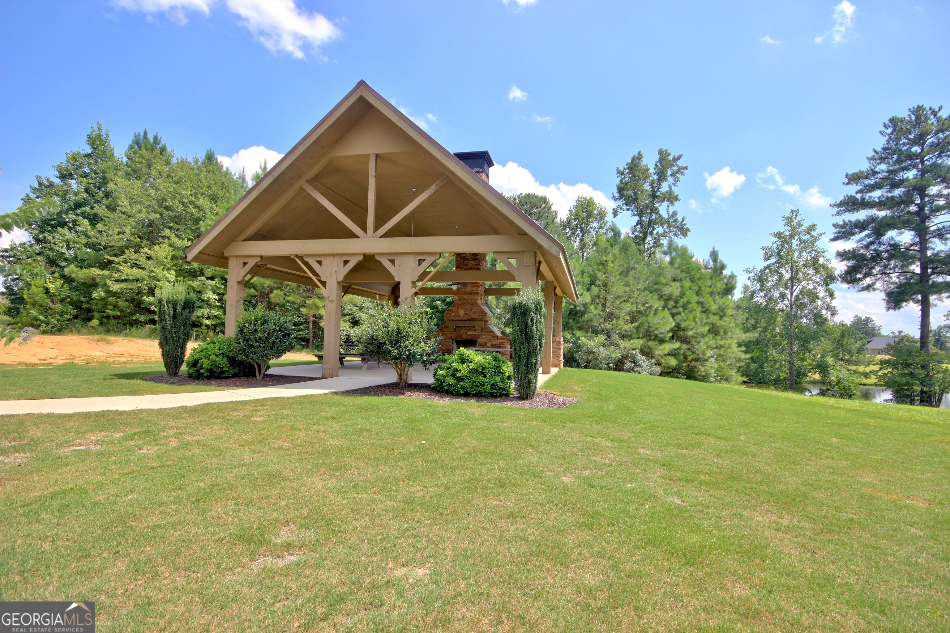 Sharpsburg, Georgia 30277, United States, 5 Bedrooms Bedrooms, ,5 BathroomsBathrooms,Residential,Active,153329