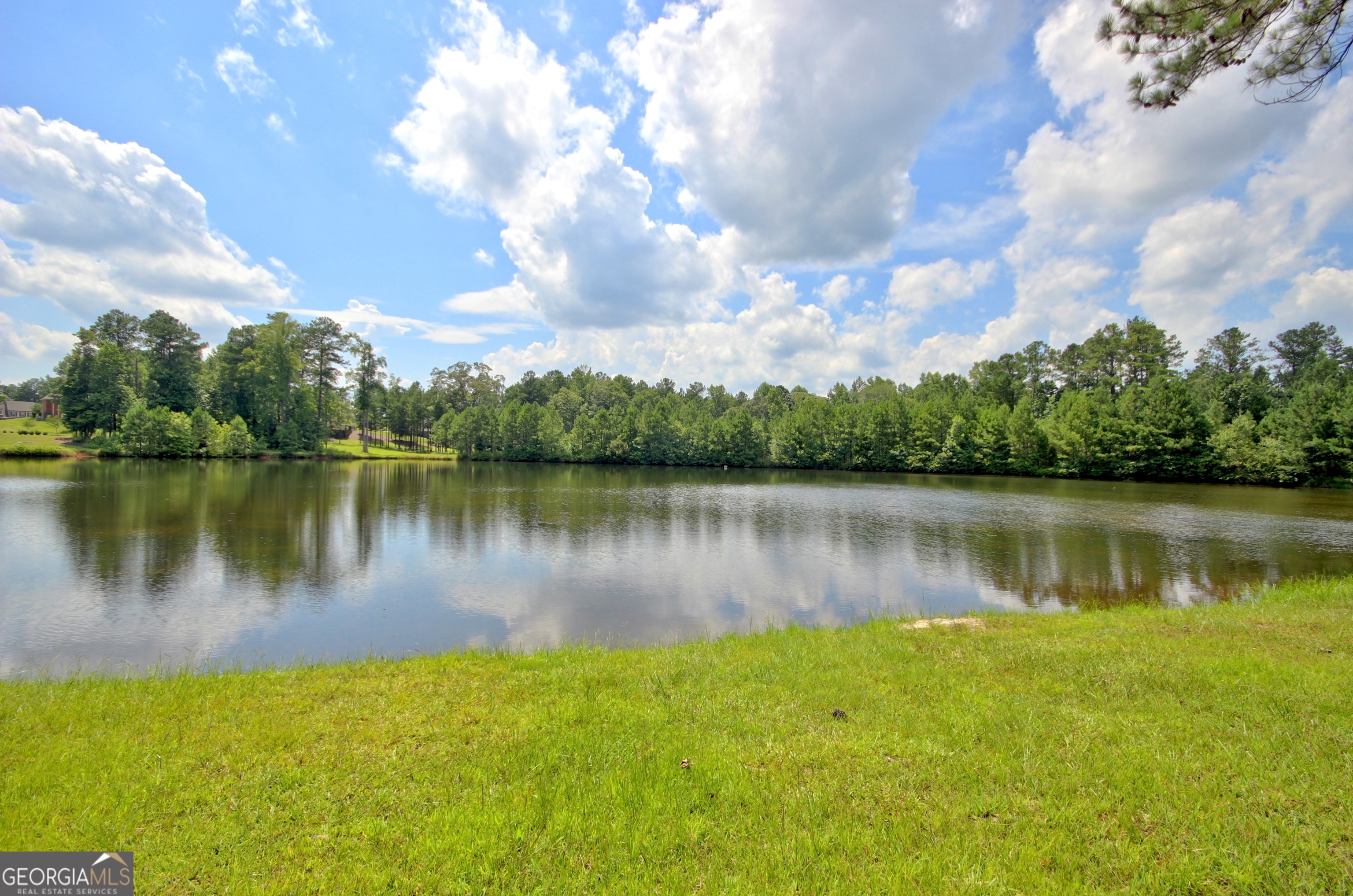Sharpsburg, Georgia 30277, United States, 5 Bedrooms Bedrooms, ,5 BathroomsBathrooms,Residential,Active,153329