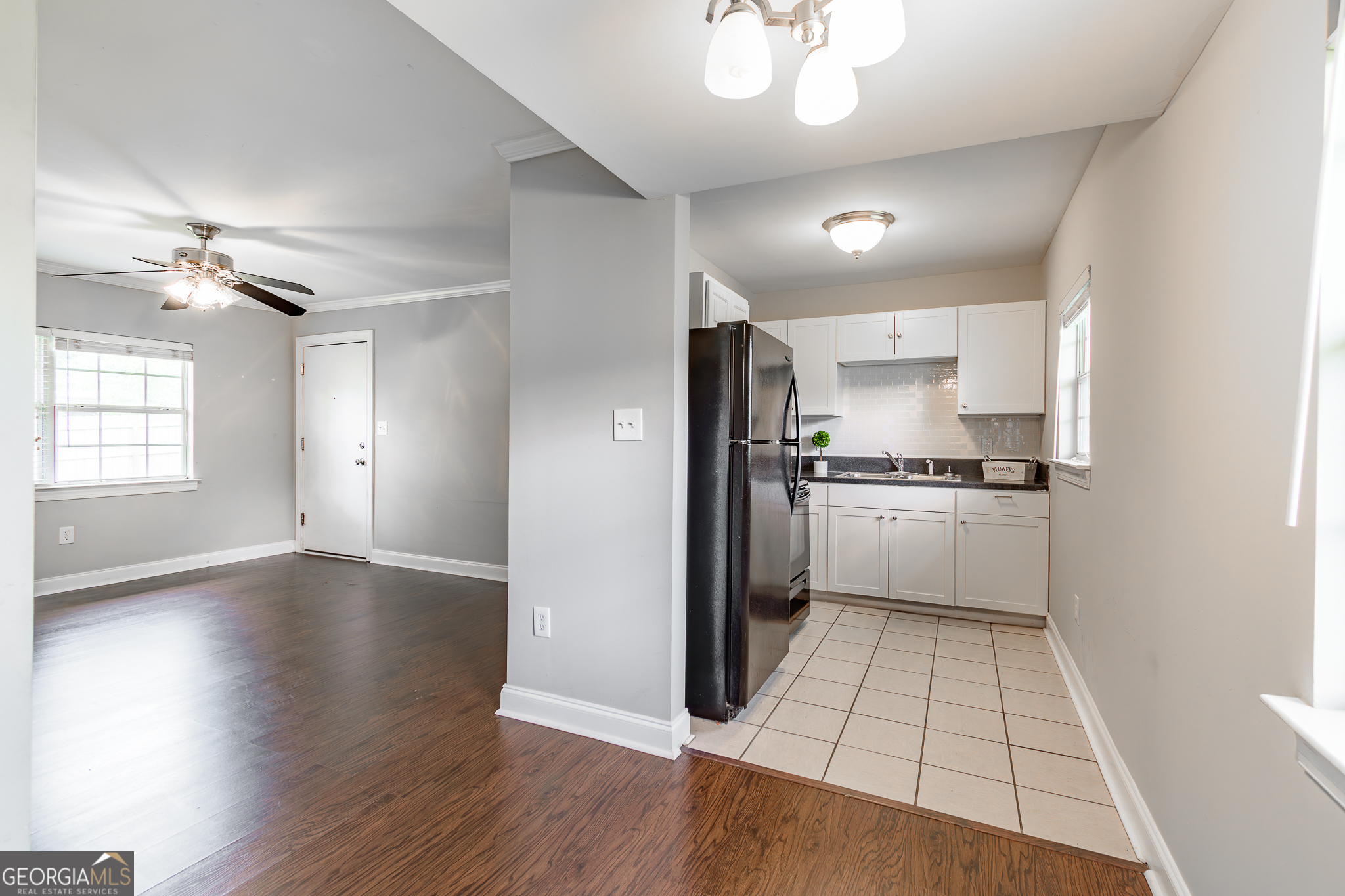 1322 Euclid AVE NE 205