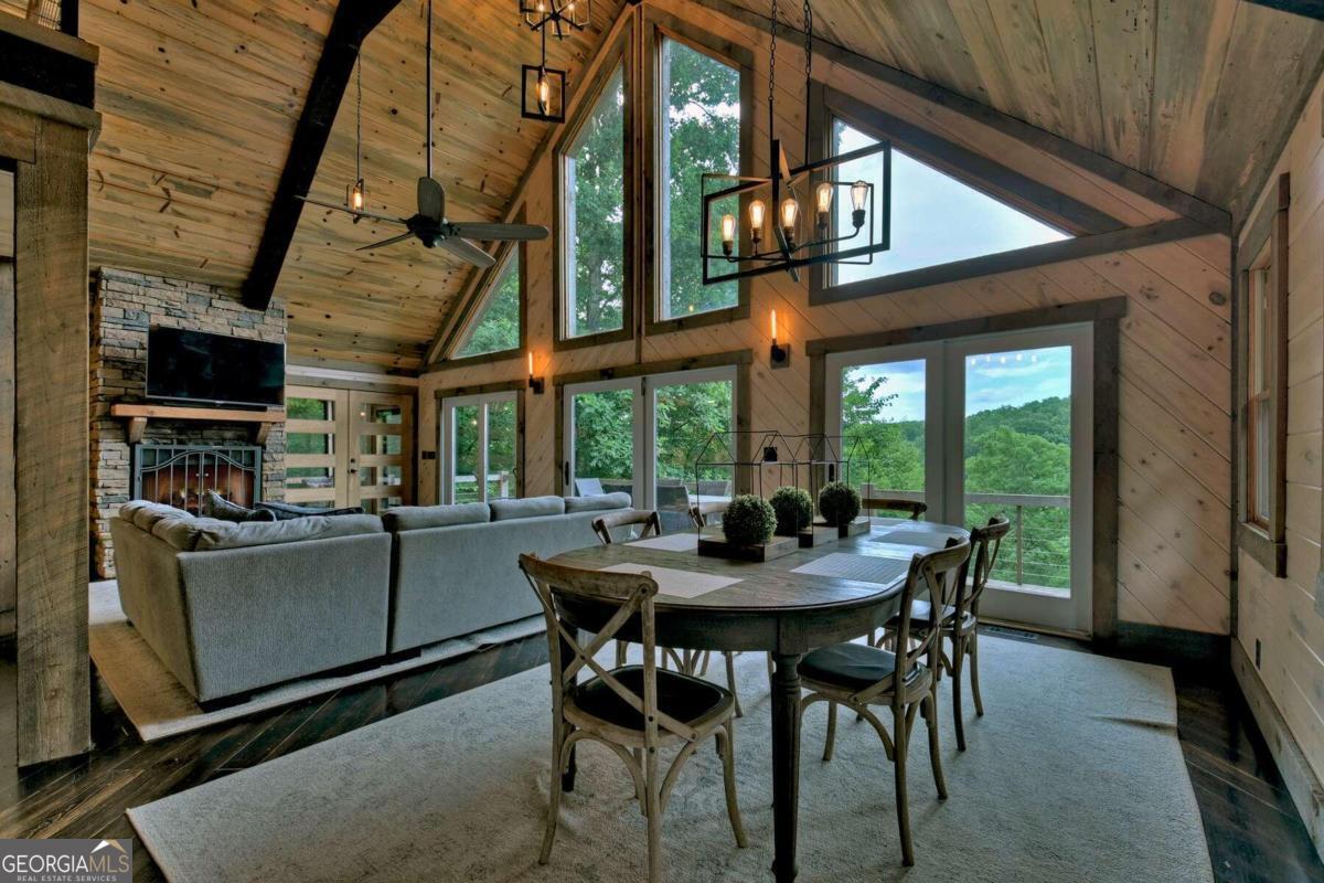 190 Toccoa Heights RD
