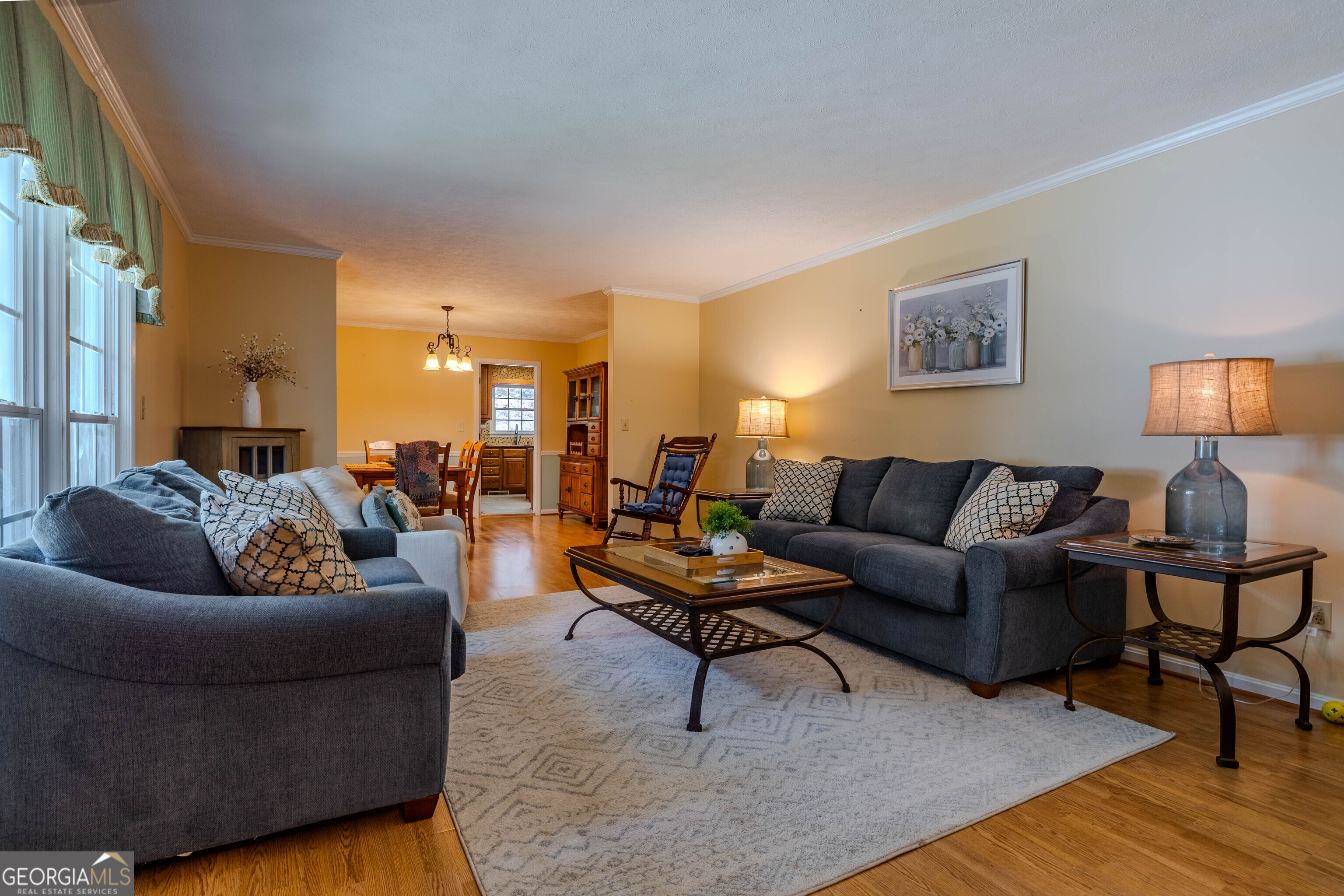 186 Fairview DR SW