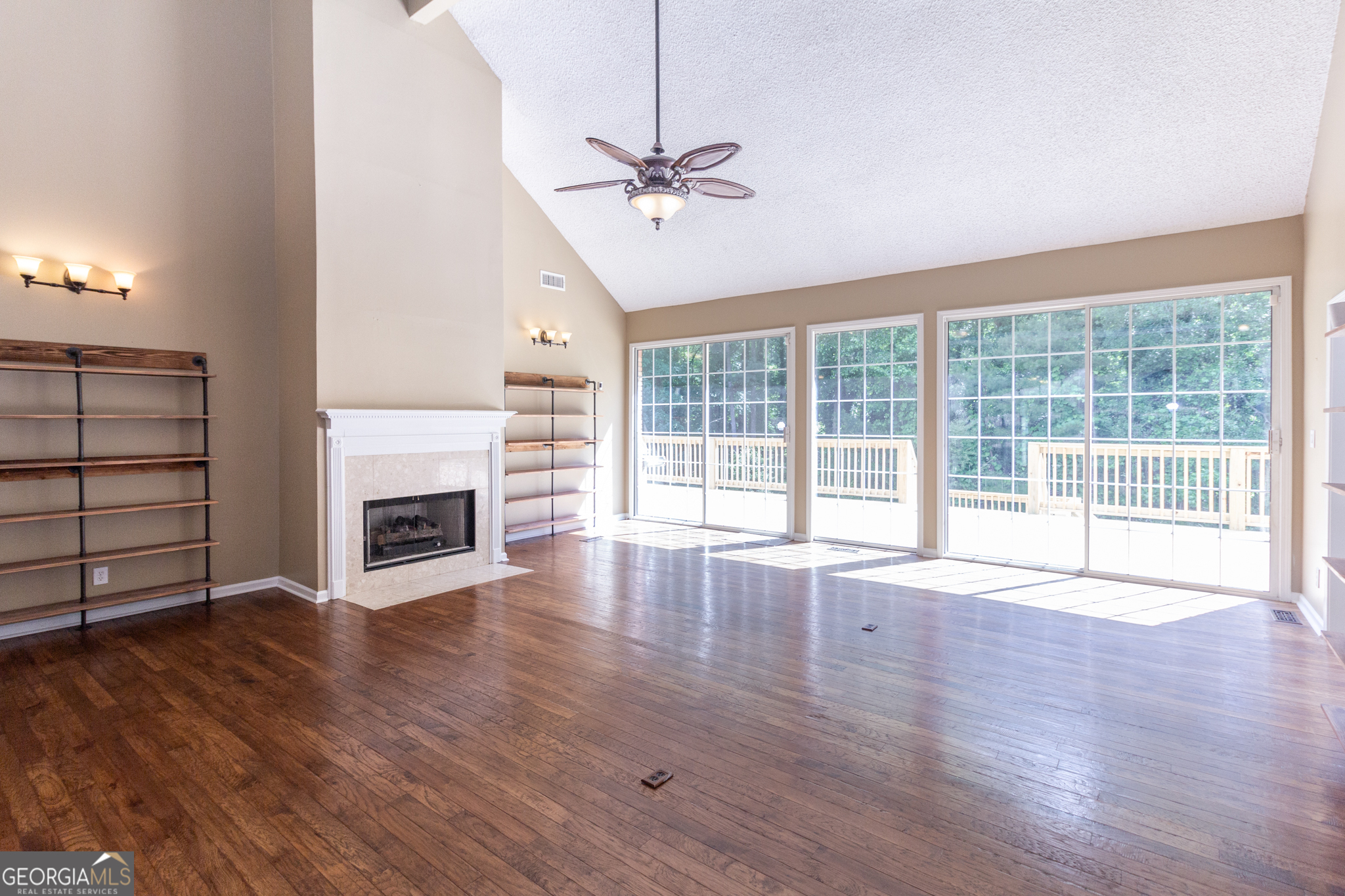 Peachtree City, Georgia 30269, United States, 4 Bedrooms Bedrooms, ,3 BathroomsBathrooms,Residential,Active,3957