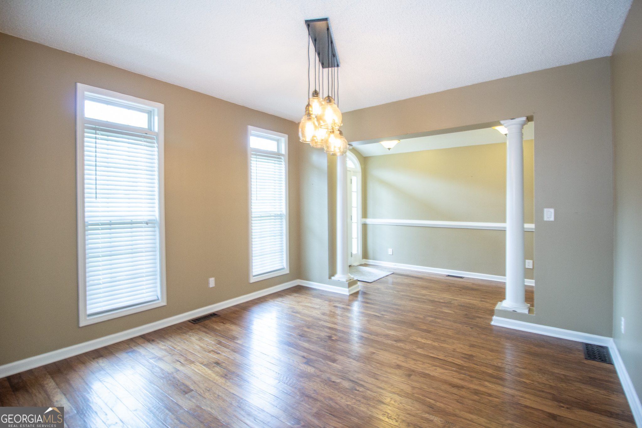 Peachtree City, Georgia 30269, United States, 4 Bedrooms Bedrooms, ,3 BathroomsBathrooms,Residential,Active,3957