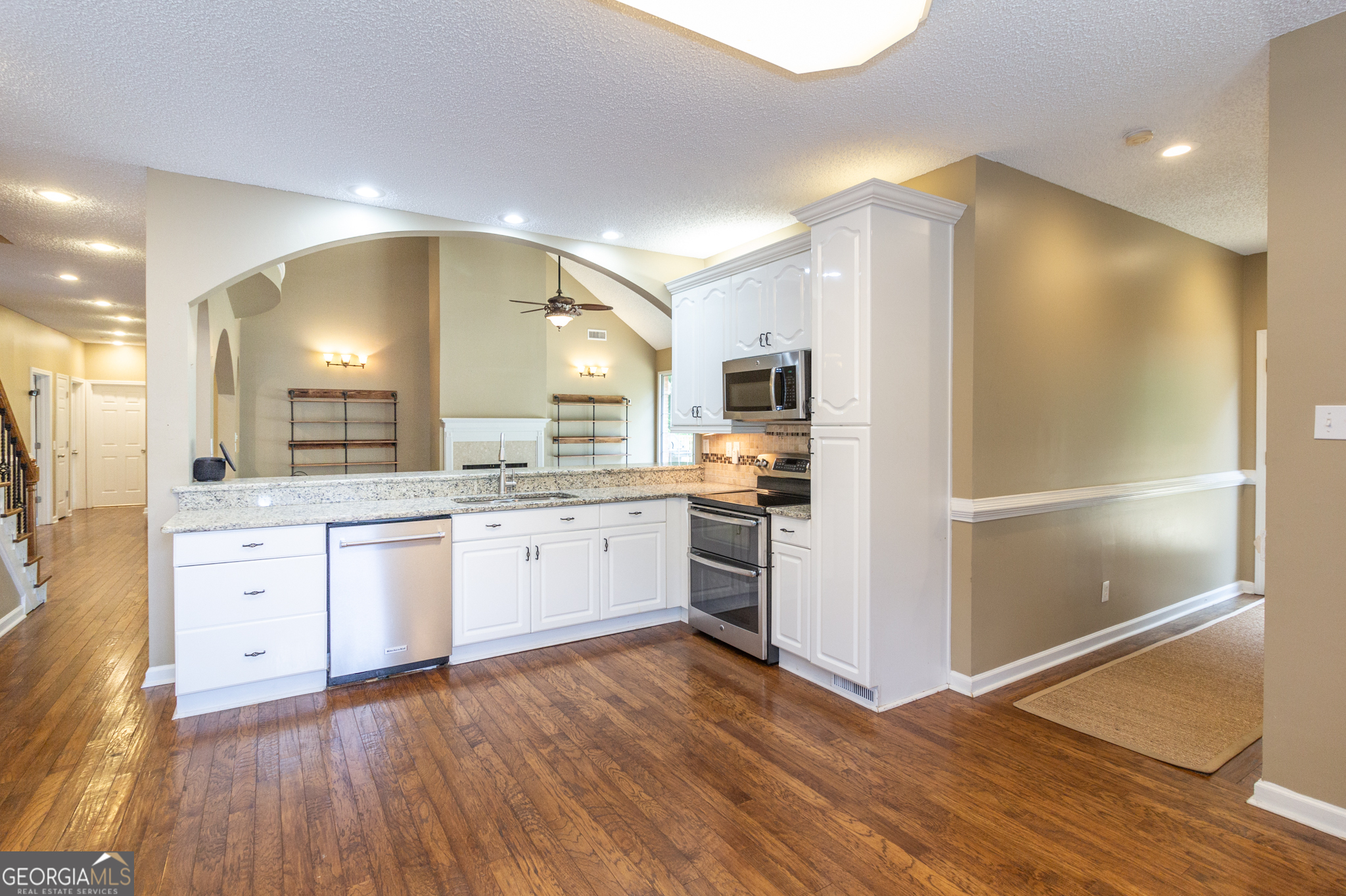 Peachtree City, Georgia 30269, United States, 4 Bedrooms Bedrooms, ,3 BathroomsBathrooms,Residential,Active,3957