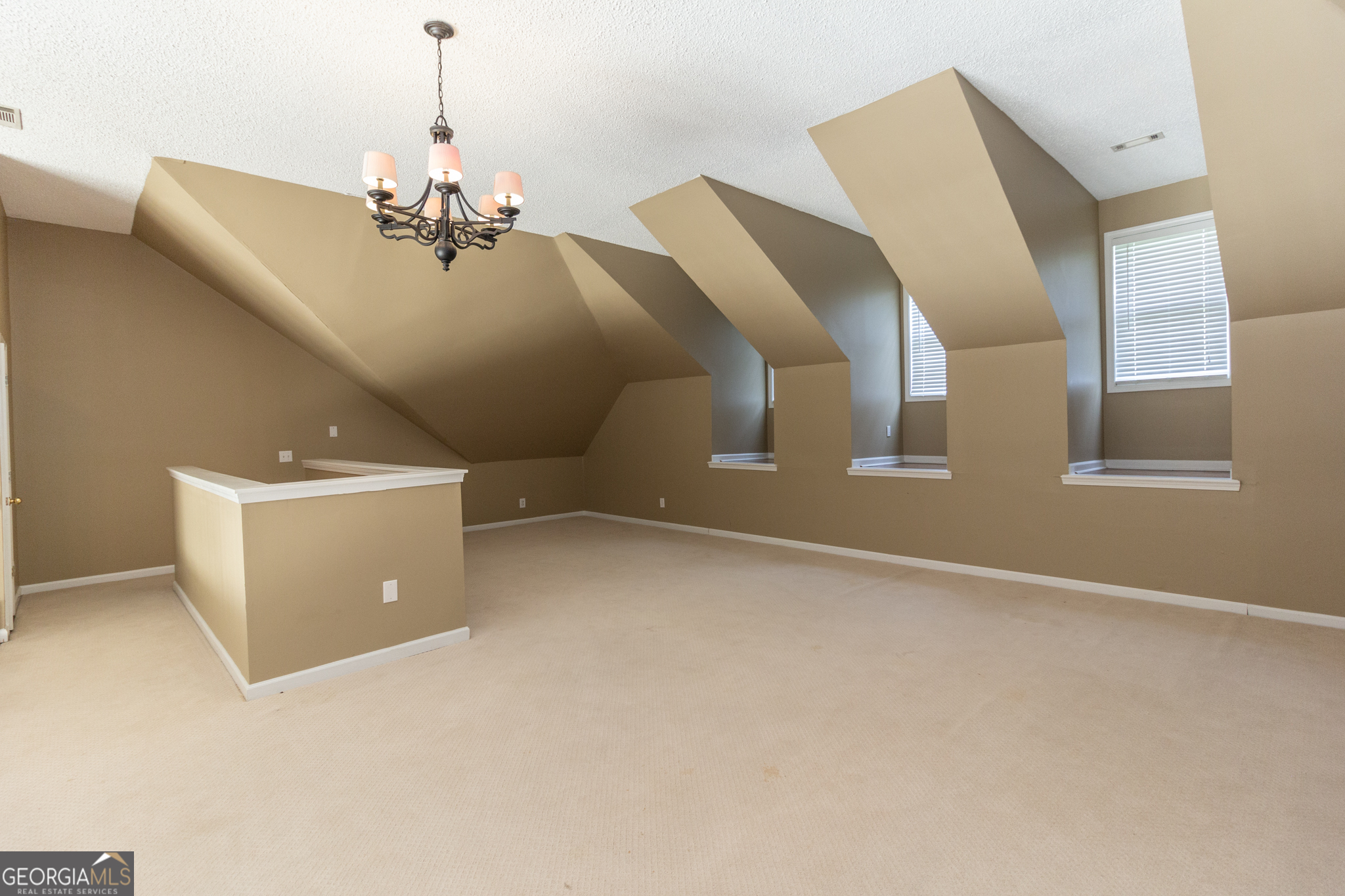 Peachtree City, Georgia 30269, United States, 4 Bedrooms Bedrooms, ,3 BathroomsBathrooms,Residential,Active,3957