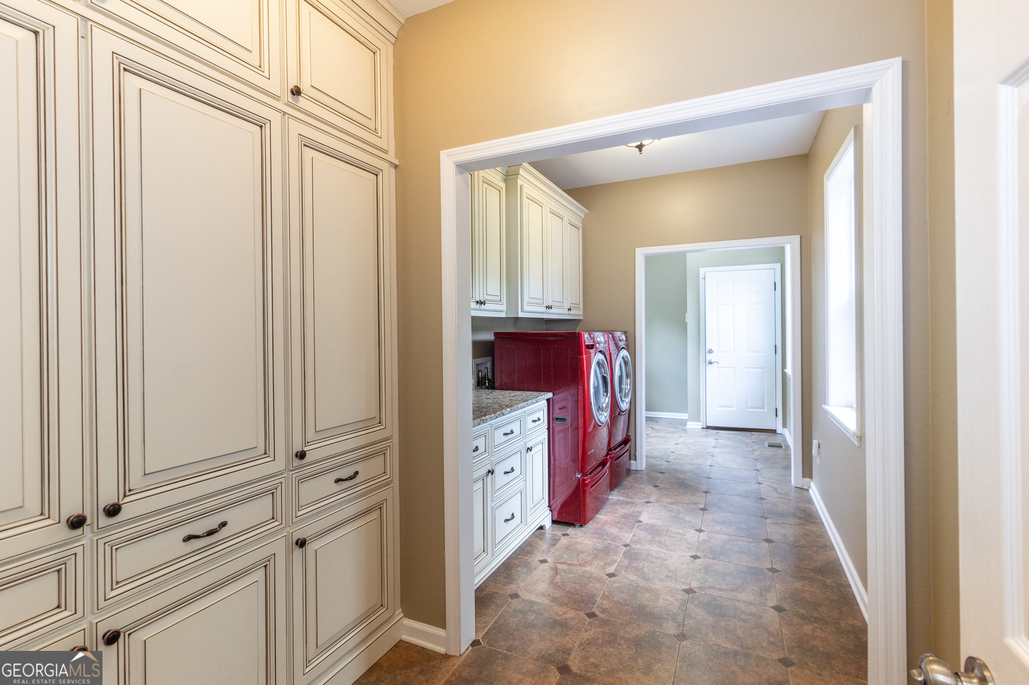 Peachtree City, Georgia 30269, United States, 4 Bedrooms Bedrooms, ,3 BathroomsBathrooms,Residential,Active,3957