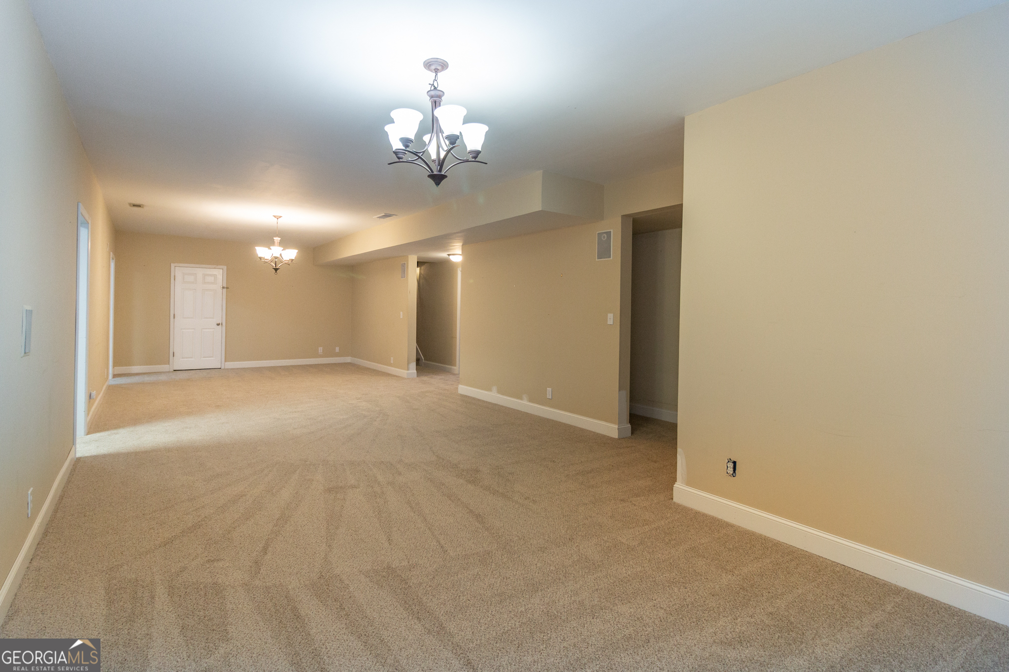 Peachtree City, Georgia 30269, United States, 4 Bedrooms Bedrooms, ,3 BathroomsBathrooms,Residential,Active,3957