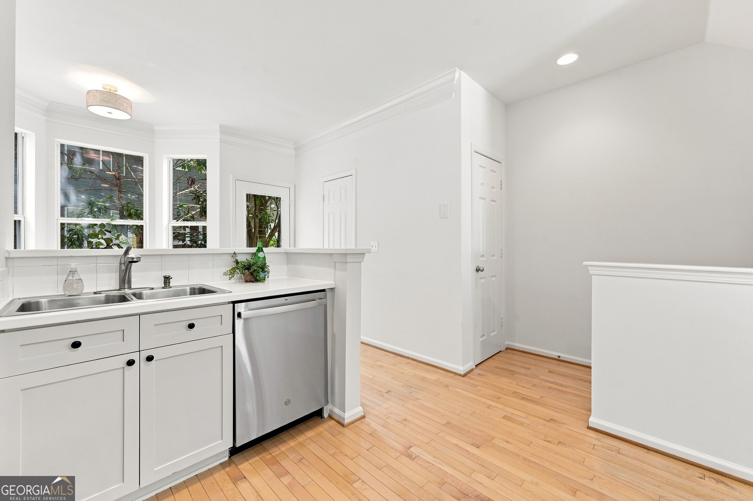 951 Glenwood AVE SE 1202