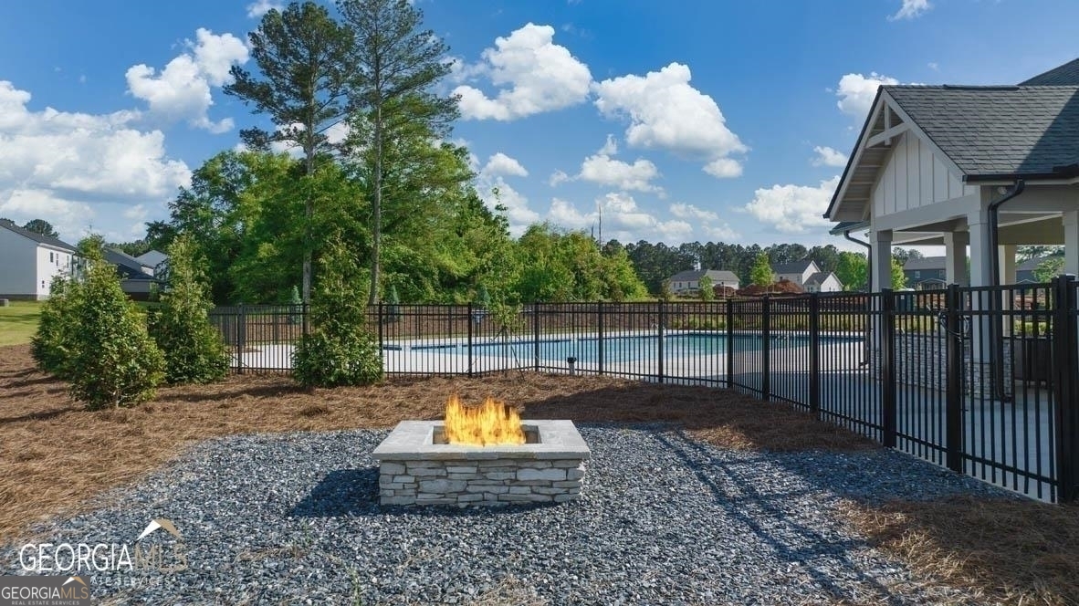 628 Whitman LN