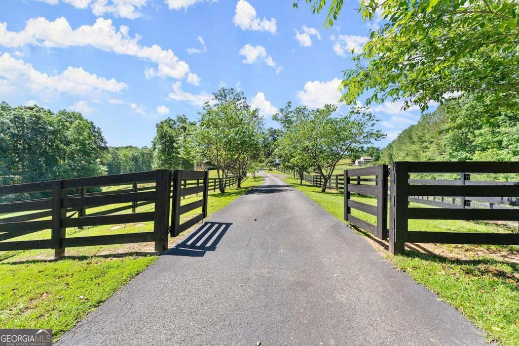 Photo of 149 Ratcliff Drive, Dawsonville, GA 30534 (MLS # 10817386)