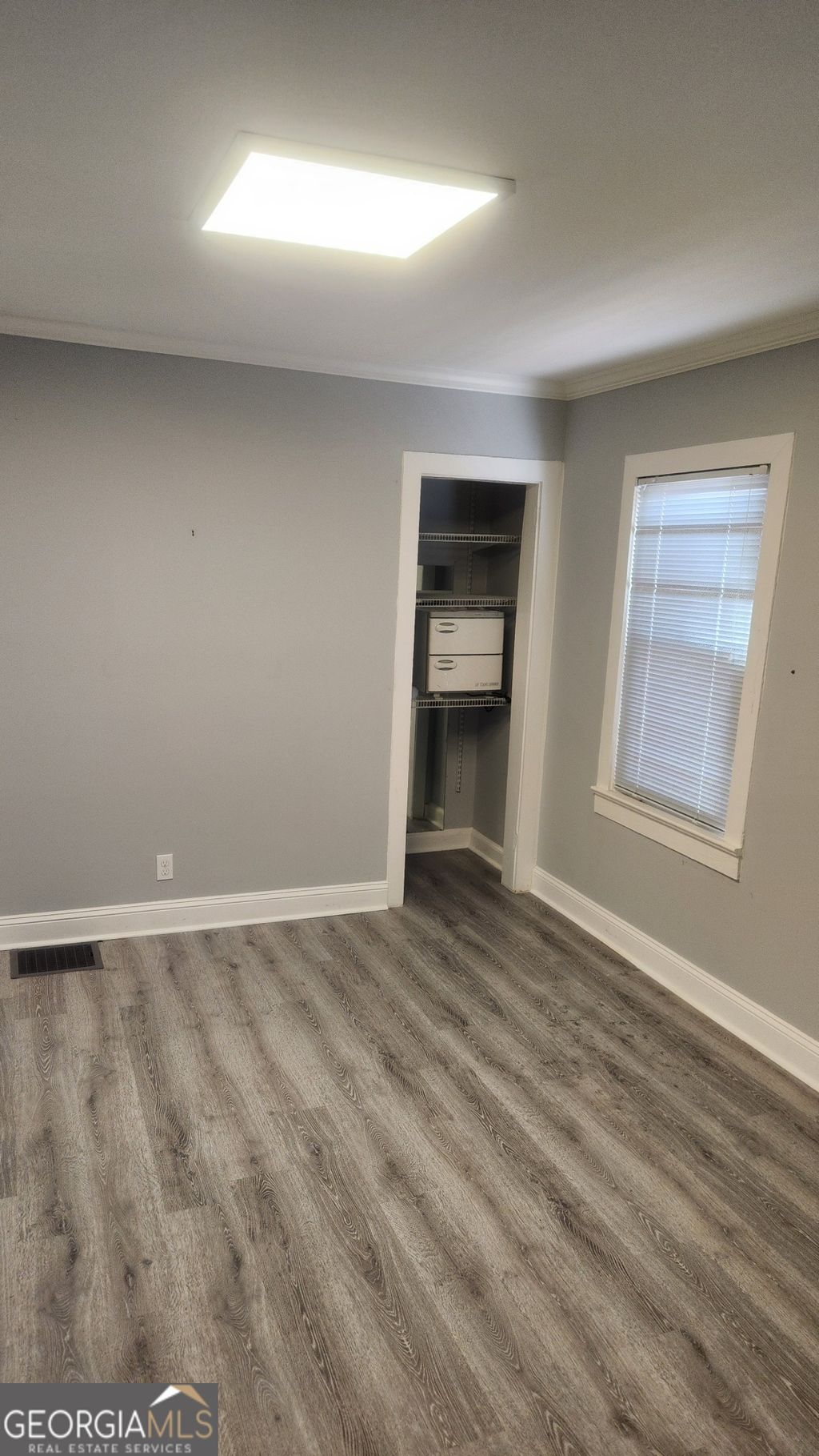 Photo of 326 Sandy Springs Circle, Atlanta, GA 30328 (MLS # 10692561)