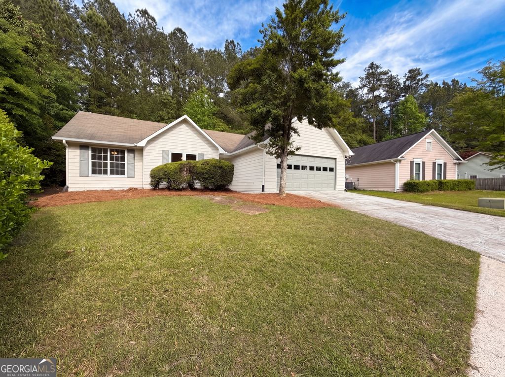 Photo of 430 Cornwallis Way, Fayetteville, GA 30214 (MLS # 10759991)