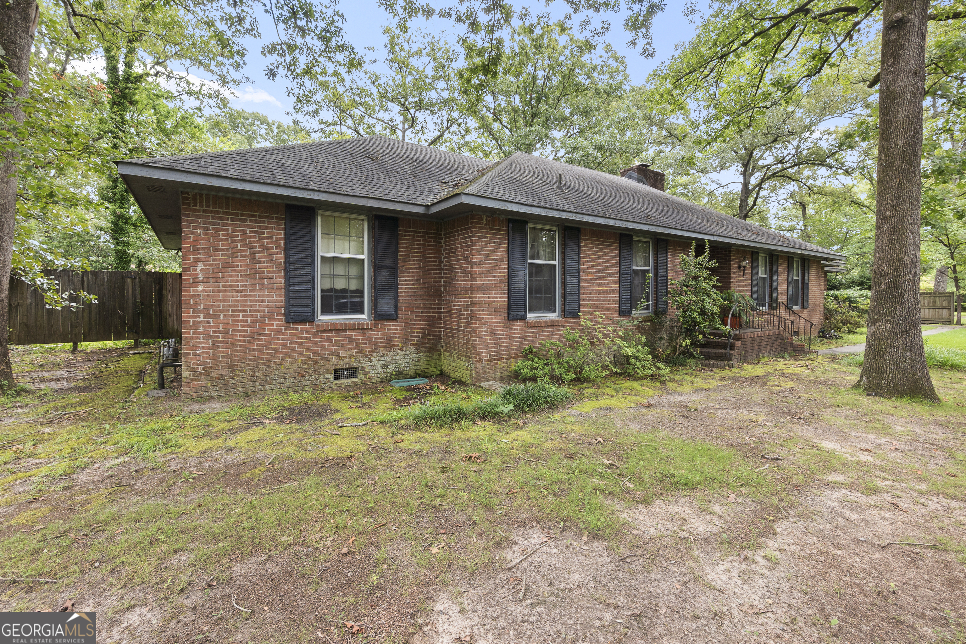 112 Tanglewood DR