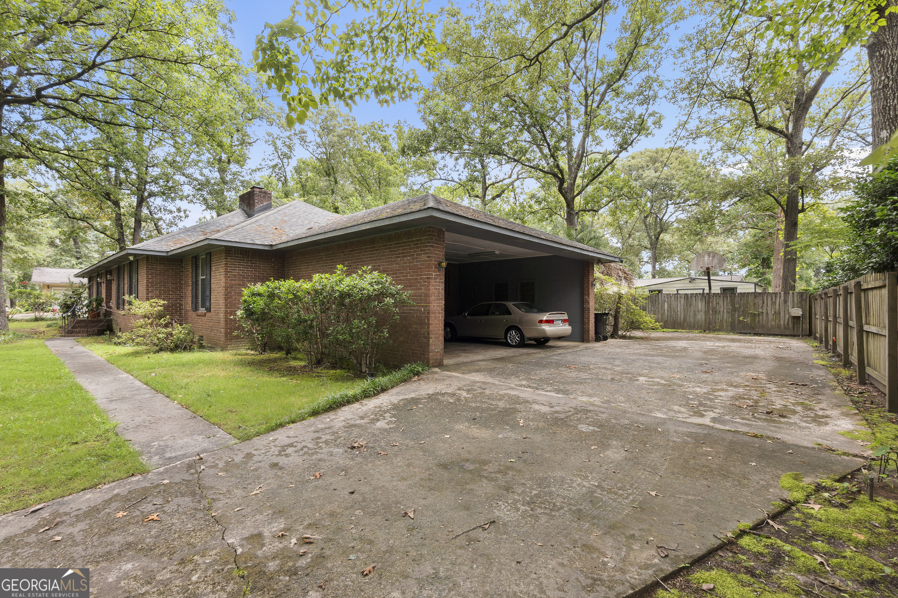 112 Tanglewood DR