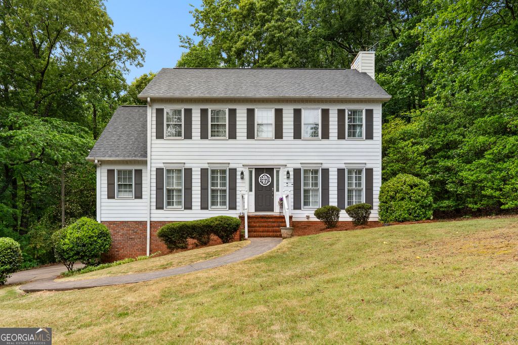Photo of 129 Lismore Drive, LaGrange, GA 30240 (MLS # 10753337)