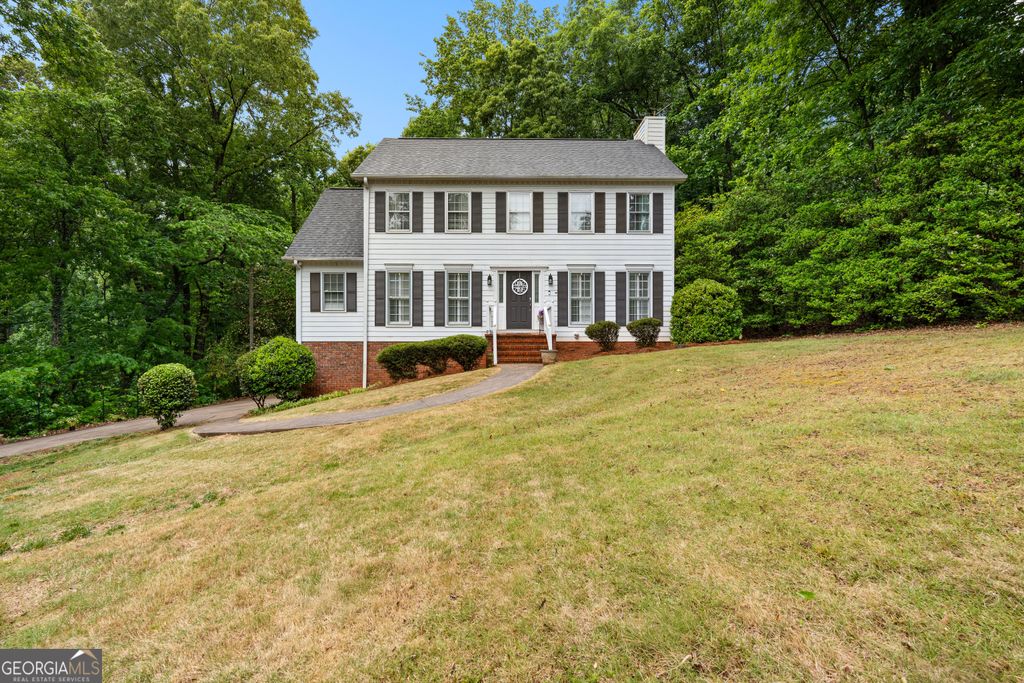 Photo of 129 Lismore Drive, LaGrange, GA 30240 (MLS # 10753337)