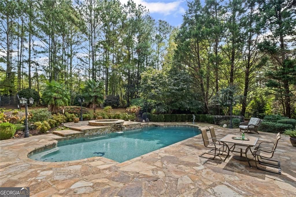 WINDWARD - Residential