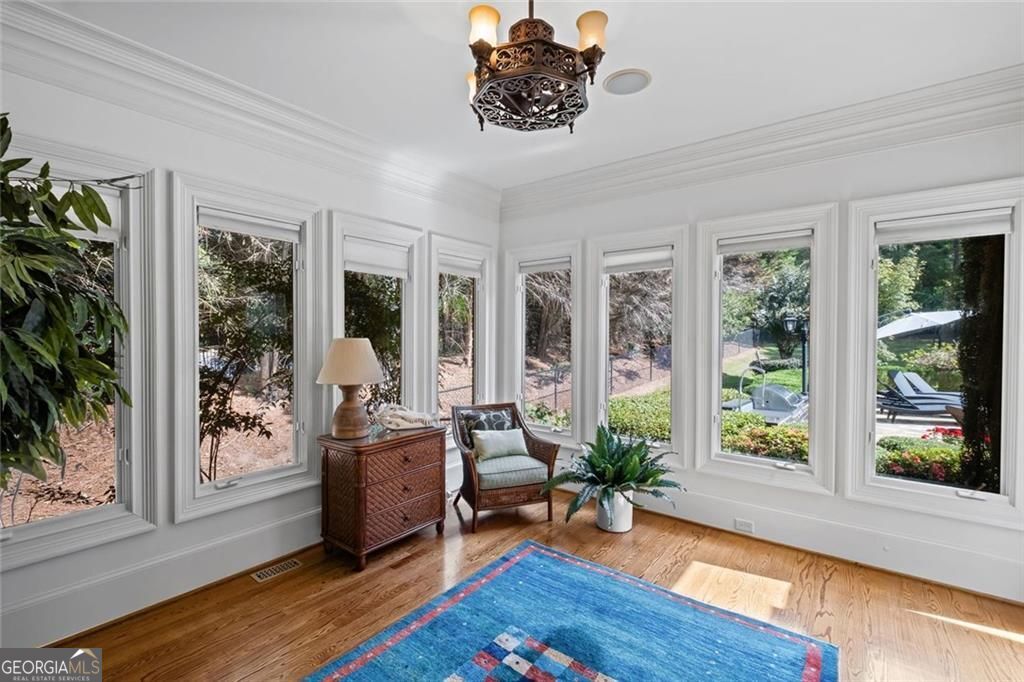 WINDWARD - Residential