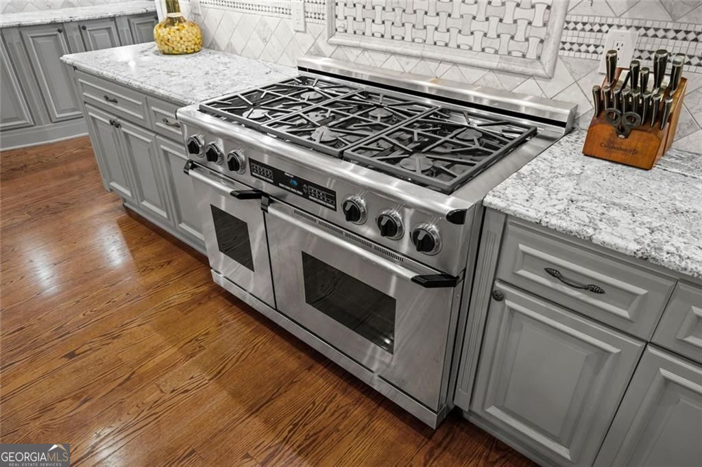 WINDWARD - Residential