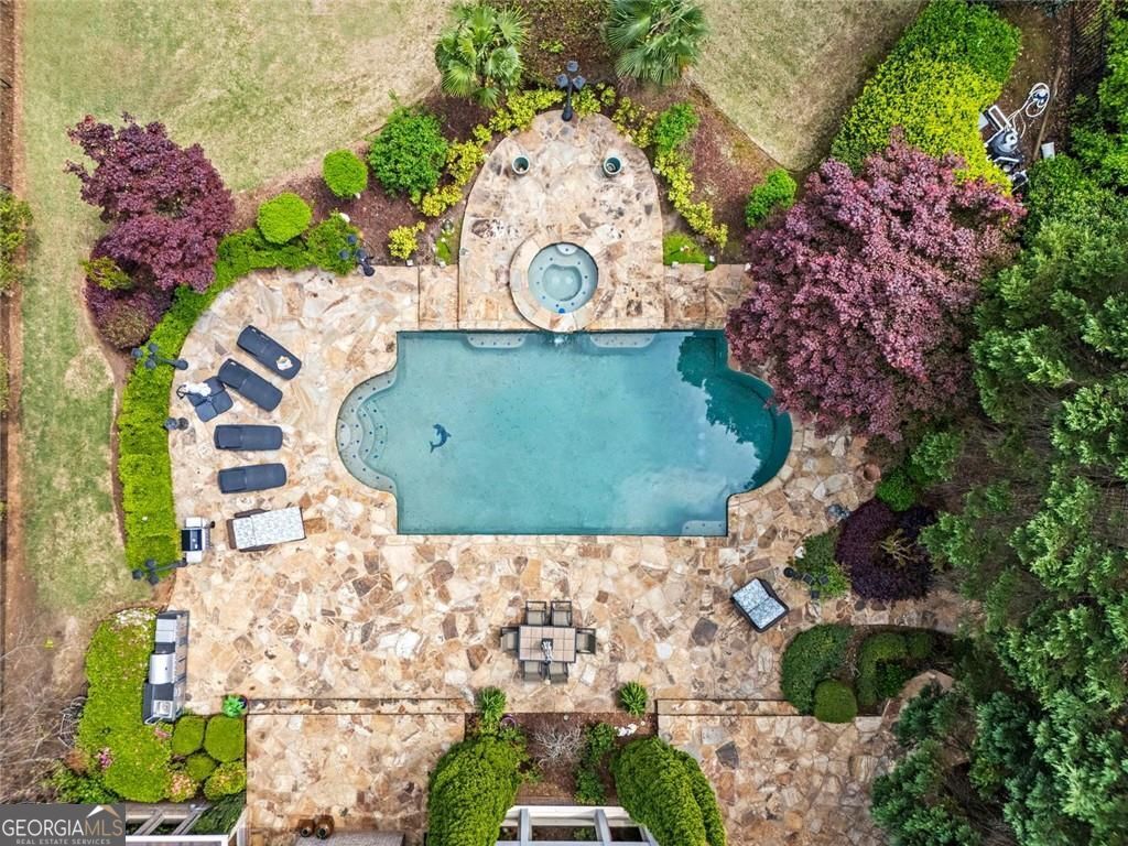 WINDWARD - Residential