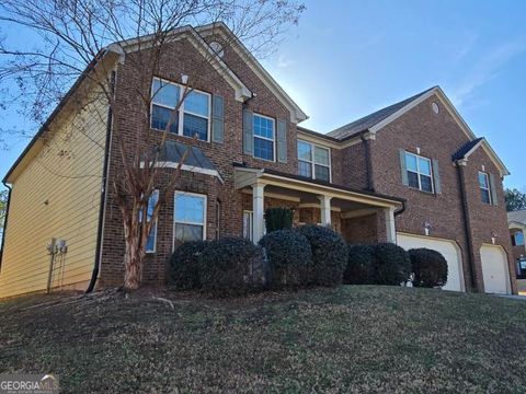 A home in Fairburn