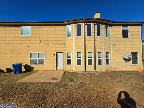 A home in Fairburn