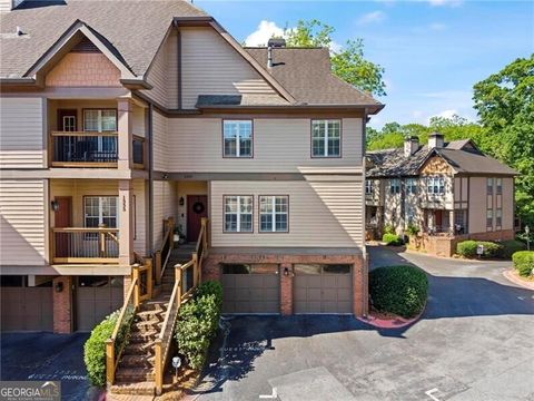 Photo of 1331 Stillwood Chase NE, Atlanta, GA 30306 (MLS # 10739720)
