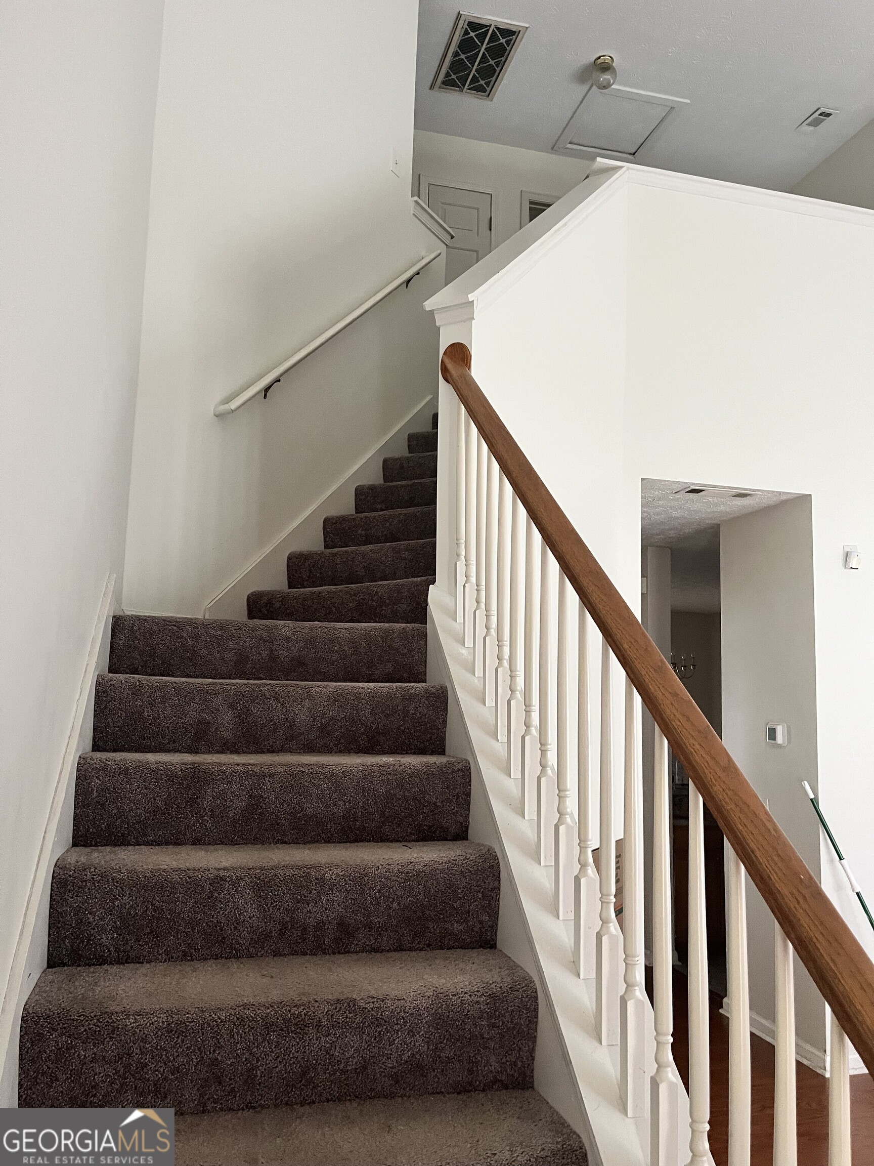 6076 Camden Forrest DR