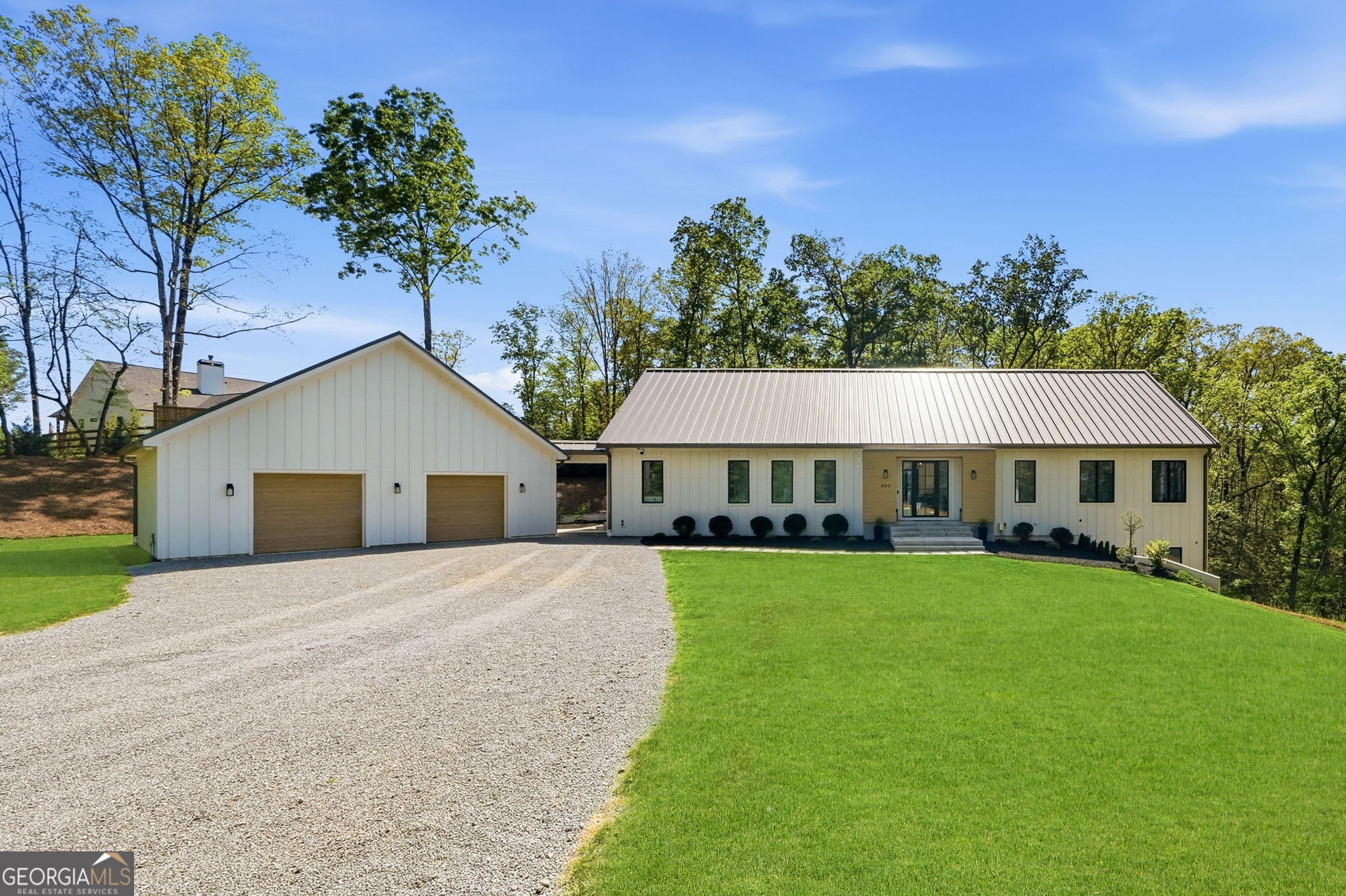 498 Old Mount Carmel RD