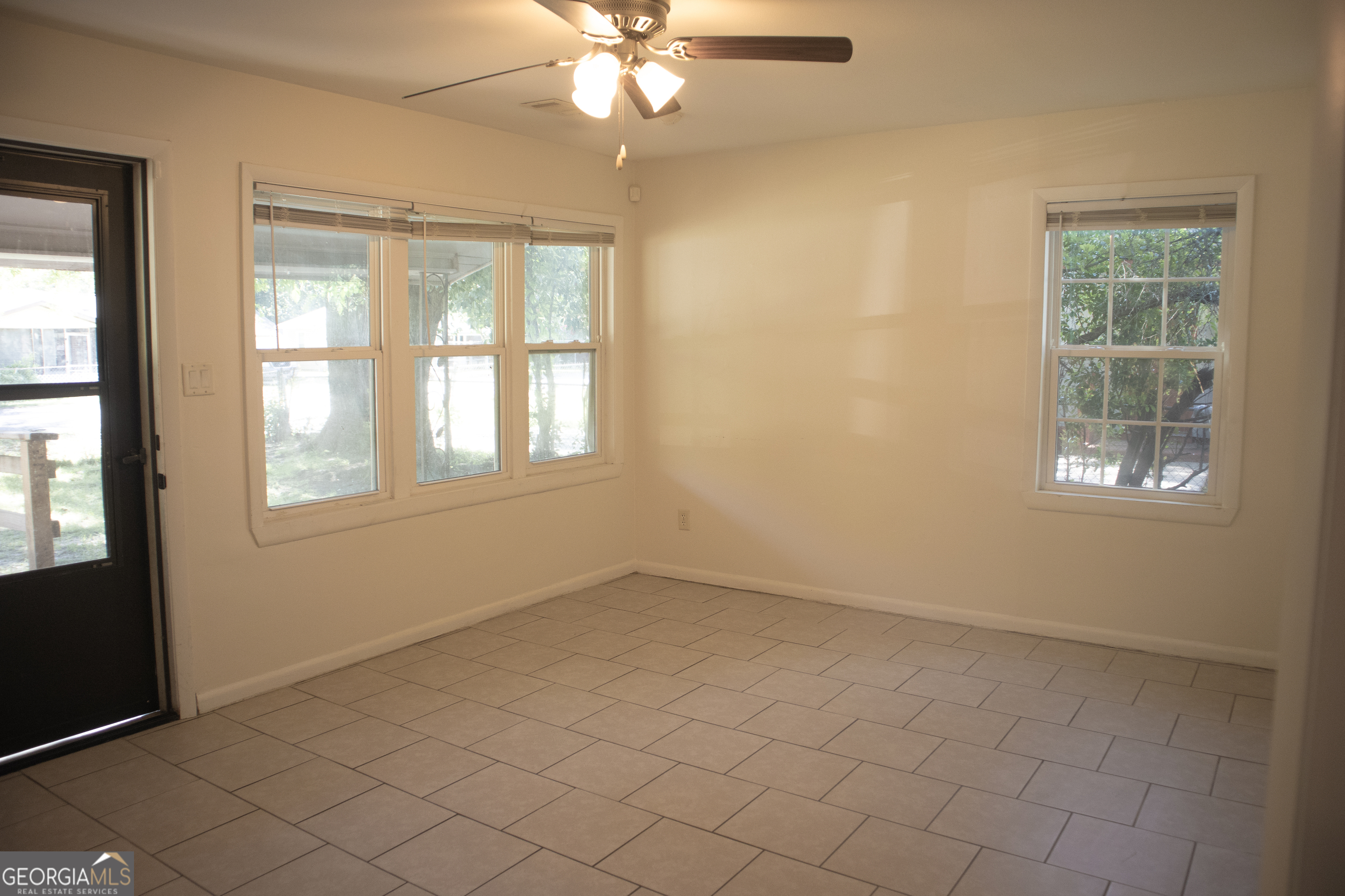 217 Wendan WAY