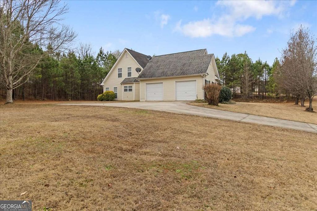 Photo of 212 Hedgewood Drive, Hampton, GA 30228 (MLS # 10662865)