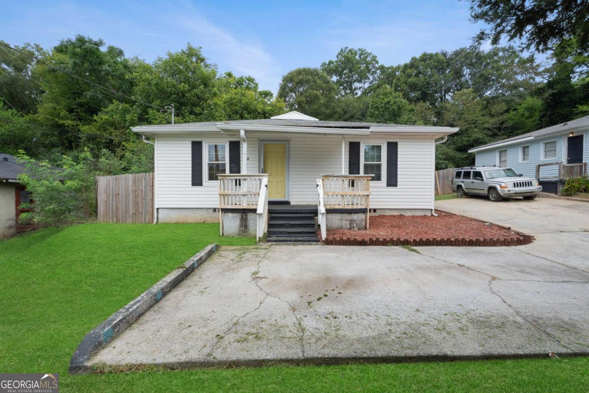 Adorable Ranch in a Prime Rome Location! Step inside this charming 3 bedroom, 2 bath ranch home. The heart of the home is the bright white, country kitchen with an eat-in diner, perfect for everyday meals or morning coffee. This property has great bones, is move-in ready, and offers the bonus of no HOA restrictions. Conveniently located just minutes from restaurants, shopping, and all the best that Rome has to offer. Don't miss this one-schedule your showing today!