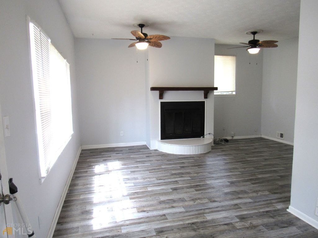 Photo of 8337 Holly Drive, Jonesboro, GA 30238 (MLS # 10726352)