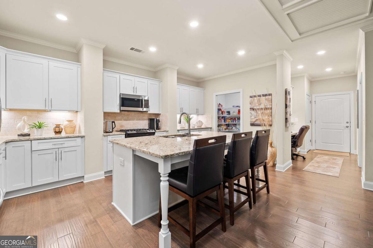 84 Cedarcrest Village LN