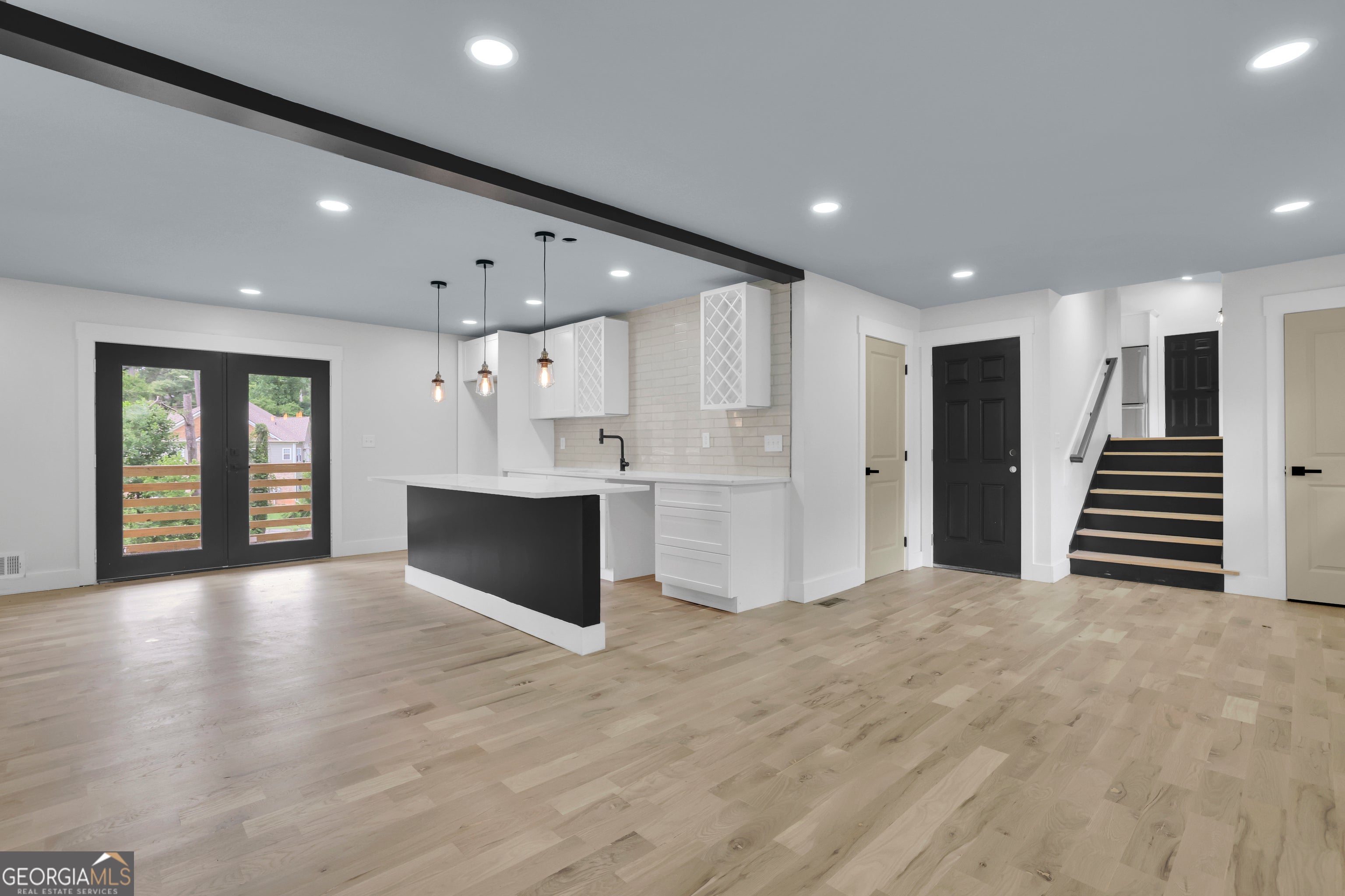 4255 Glenda DR