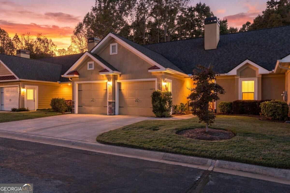 354 Summit DR