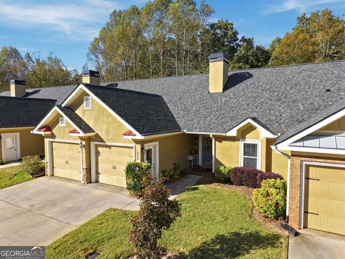 354 Summit DR
