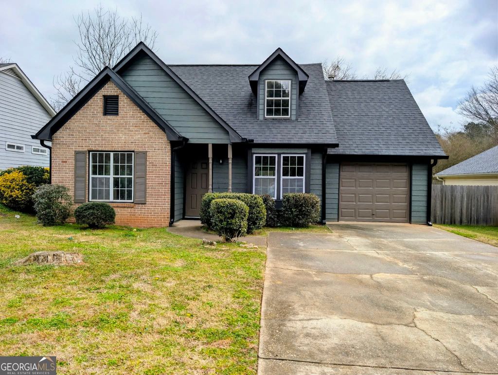 Photo of 114 Waterford Way, Griffin, GA 30223 (MLS # 10691493)