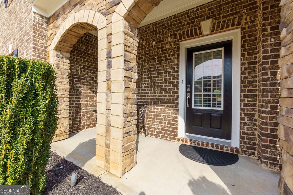 Photo of 3125 Scarlet Oak Pass, Cumming, GA 30041 (MLS # 10701987)