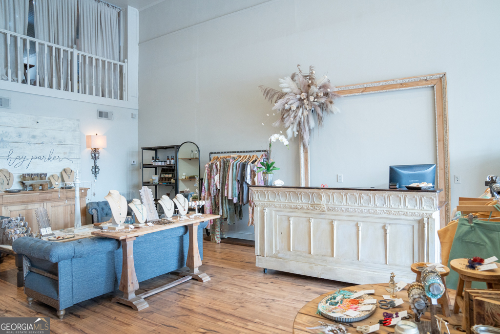 103 W Main ST