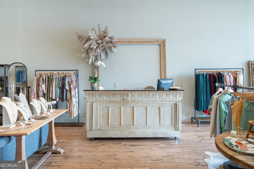 103 W Main ST