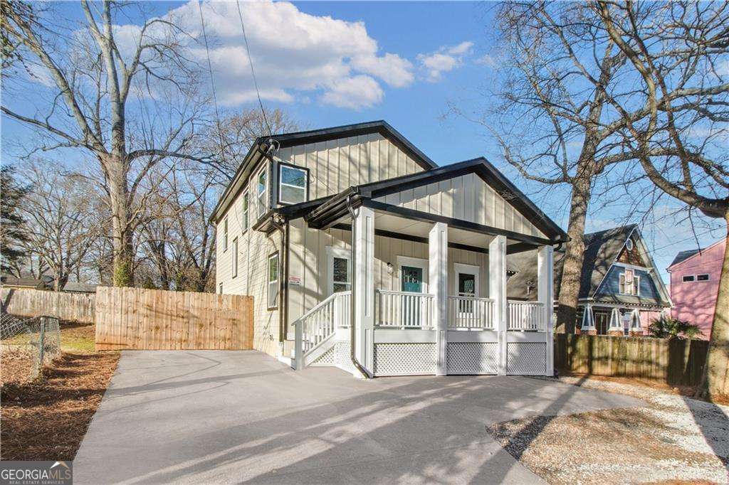 1986 Memorial DR SE