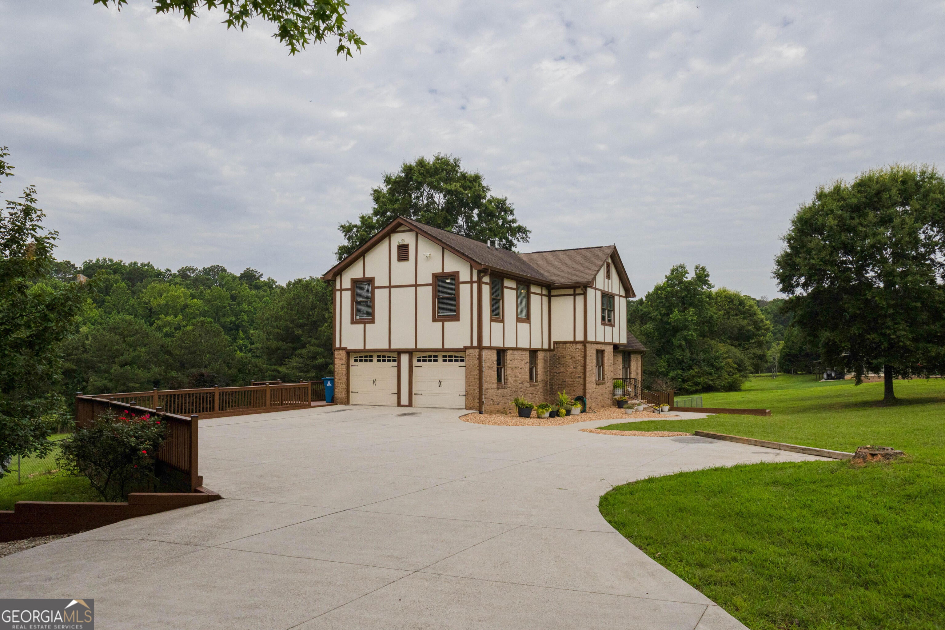 744 Alcovy WAY