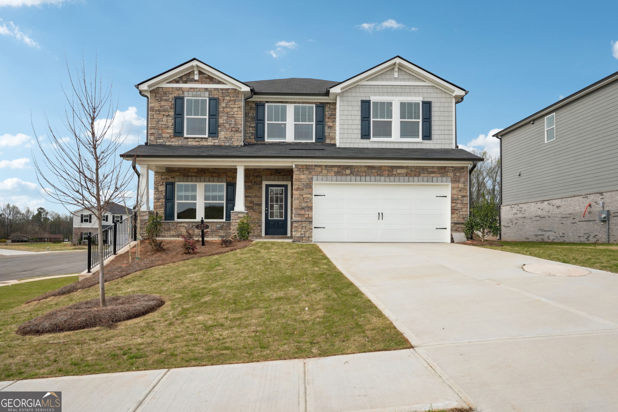 227 Sope Creek CIR