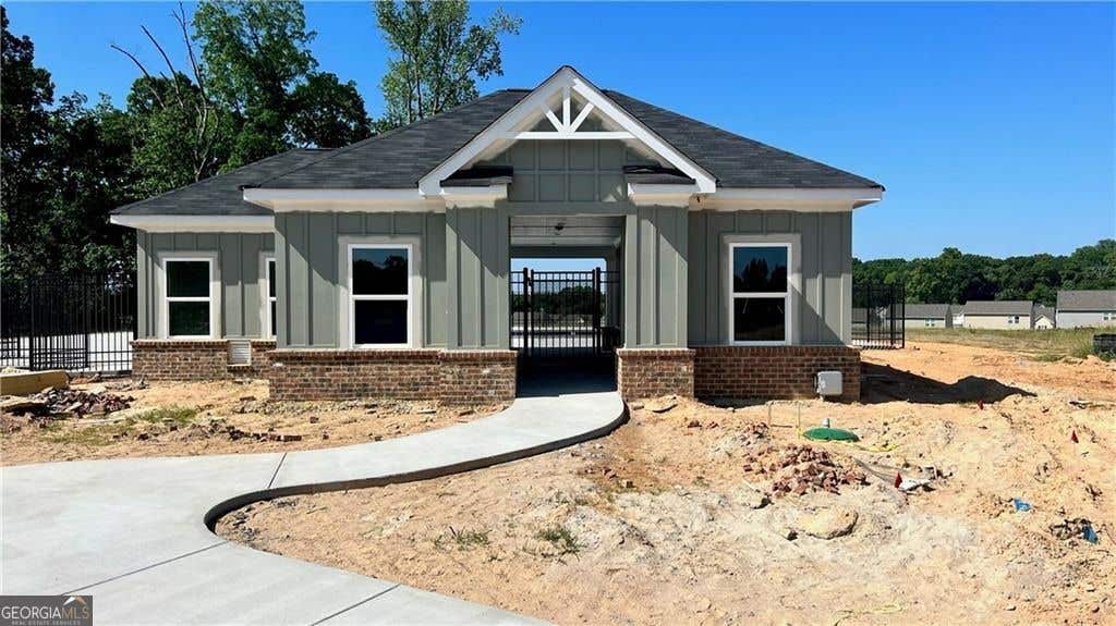 Photo of 302 Knightsbridge Lane, Winder, GA 30680 (MLS # 10831904)