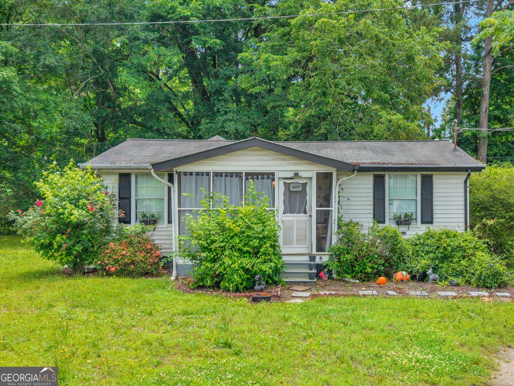 Photo of 1664 Hampton Locust Grove Road, Locust Grove, GA 30248 (MLS # 10815137)