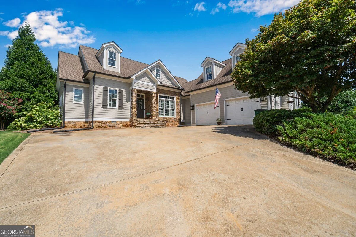 1001 Devon Drive