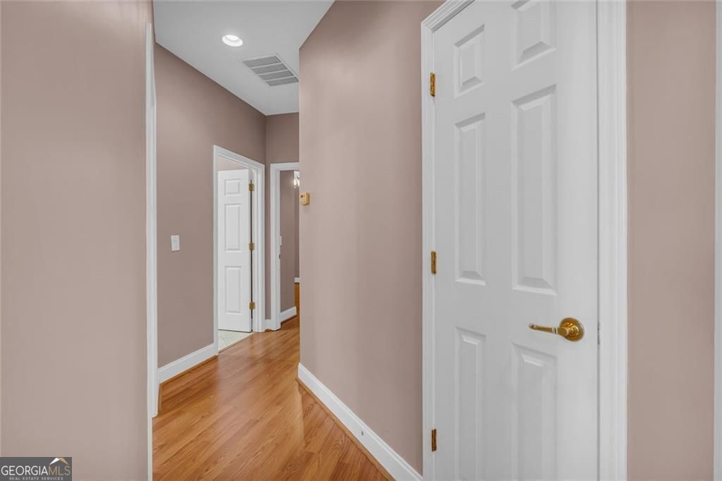 Cumming, Georgia 30041, United States, 3 Bedrooms Bedrooms, ,2 BathroomsBathrooms,Residential,Active,215638