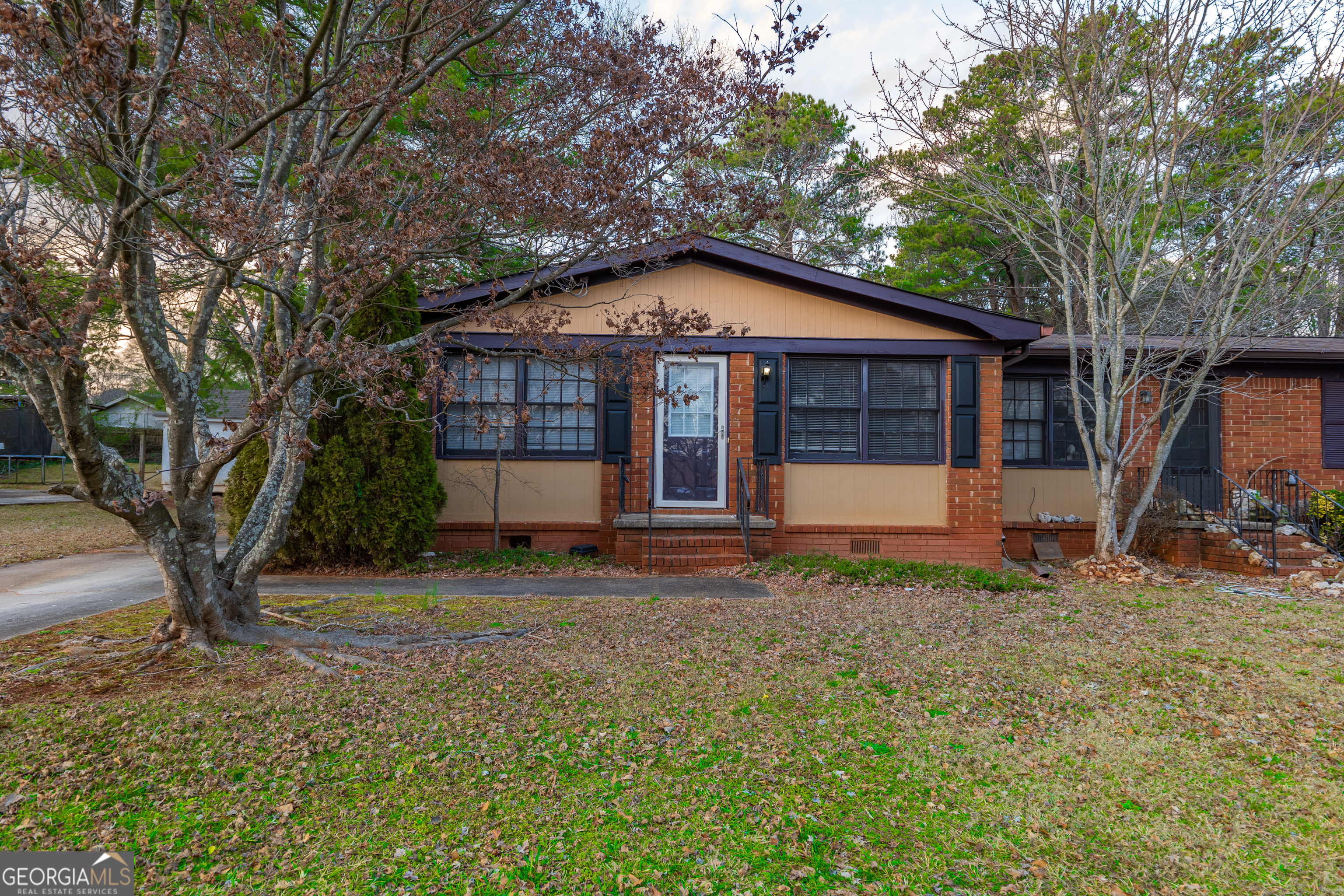 Welcome Home to this Fully Renovated 2-Bedroom One Bath Duplex Unit in Tucker. Move in Ready Today. Enjoy Single Family Vibe in a Duplex unit offering Back Yard, Personal Driveway, 4 Side Brick, Spa Like Bath, Open Kitchen, and more conventionally located near Downtown Tucker with cool shops & restaurants.